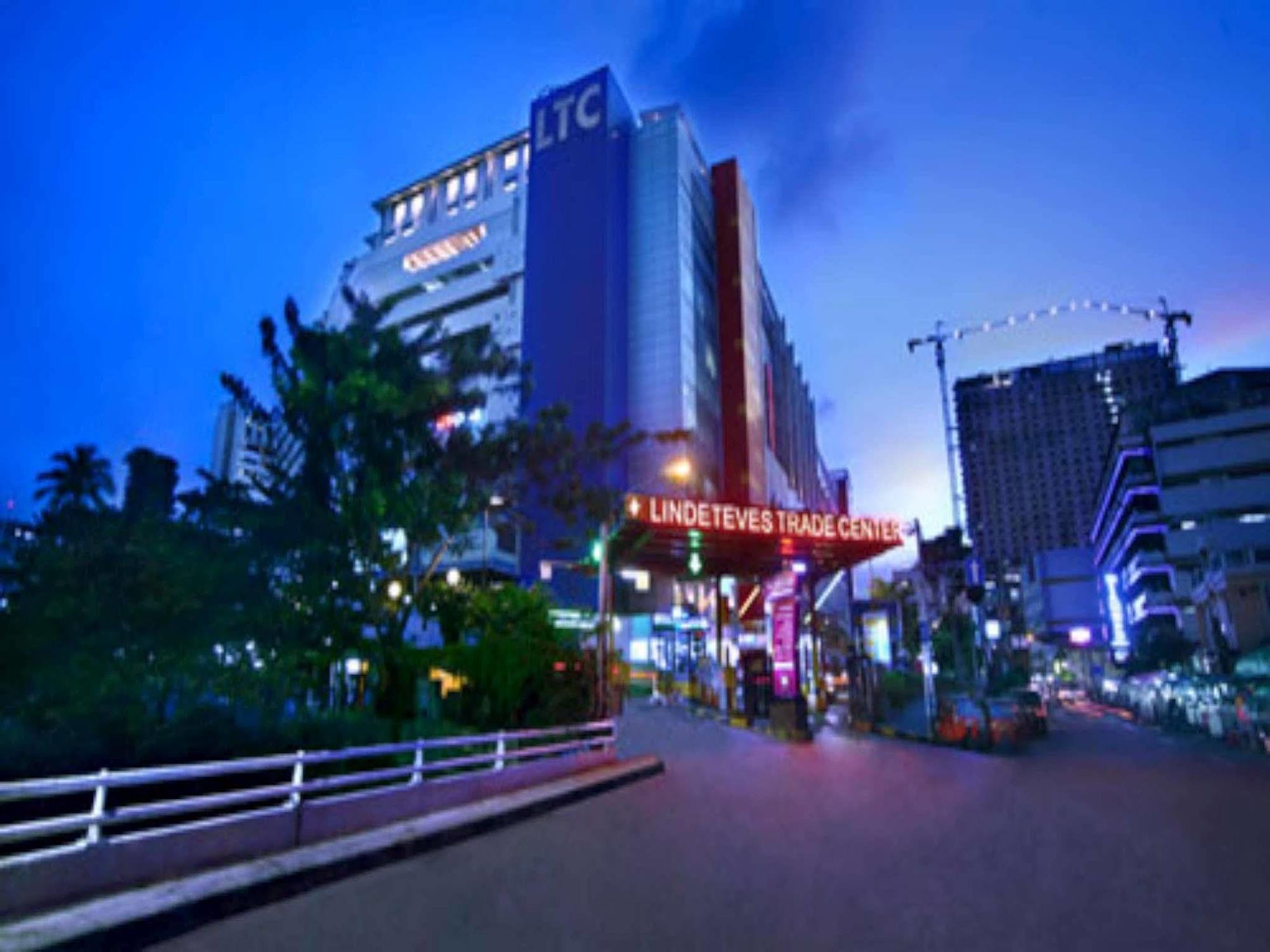 Favehotel Ltc Glodok Cakarta Dış mekan fotoğraf