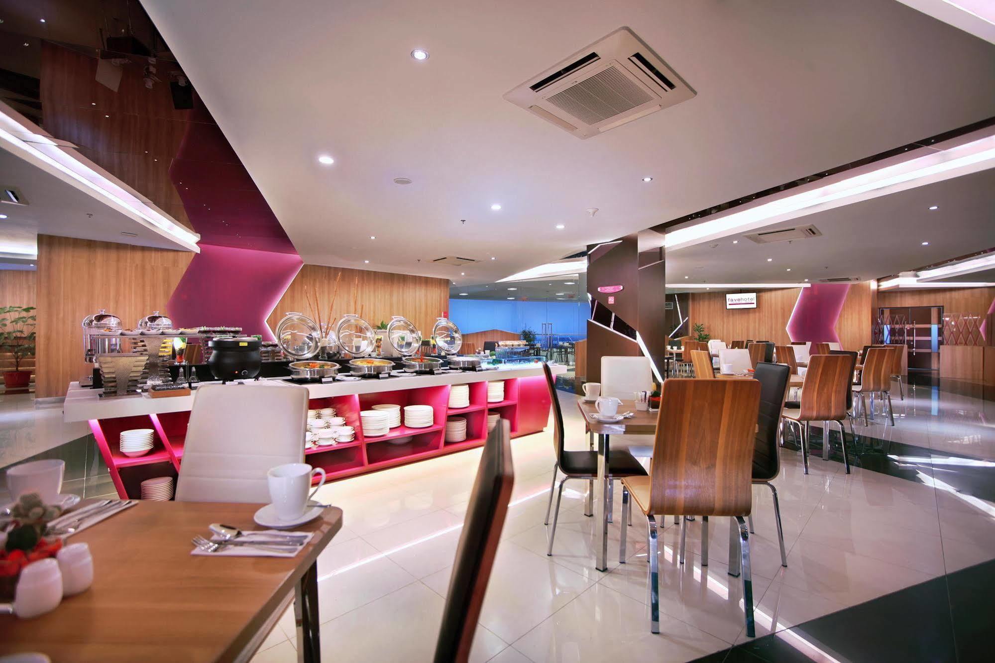 Favehotel Ltc Glodok Cakarta Dış mekan fotoğraf
